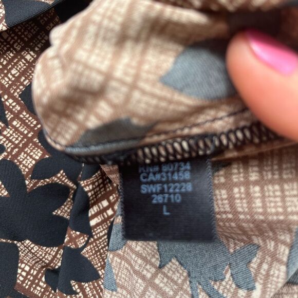 BcbgMaxAzria brown/black pattern long-sleeved collared v-neck blouse, Large - Picture 6 of 8